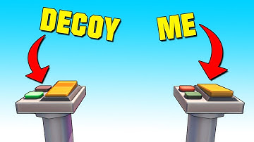 ACCIDENTALLY Using My FRIEND as a DECOY! (Scrap Mechanic Multiplayer Monday Hide And Seek)