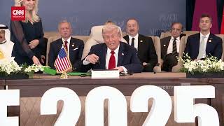 Detik-detik Trump Teken Kesepakatan Gencatan Senjata di Mesir