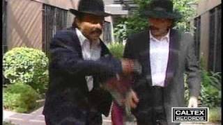 Bahman Mofid &amp; Morteza Aghili - Esi Meat Cuttian (Comedy Play)