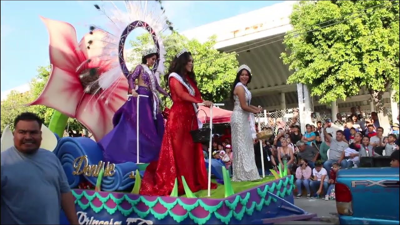 Tradicional Desfile de Carnaval Mixquiahuala 2025