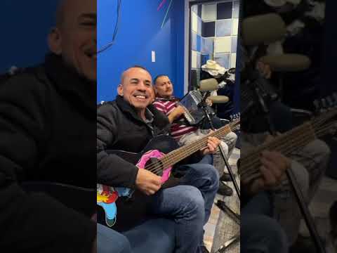 Los 3 gallos