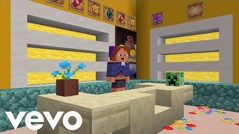 Emilia - La_Playlist.mpeg (Official Video)