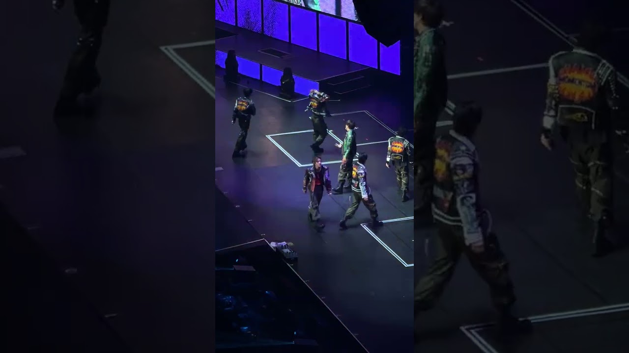 The Momentum - Kick It