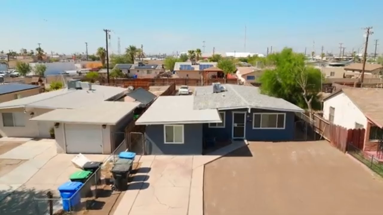 houses for sale in El Centro ca 356 W Heil Ave