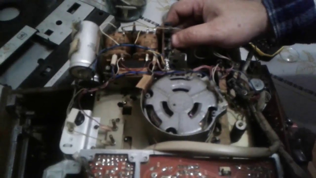 Бобинный магнитофон Снежеть 203. Разбор. - YouTube