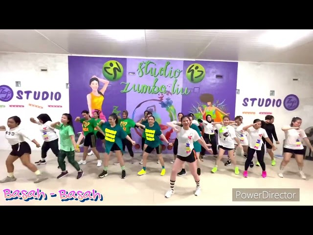 BASAH BASAH || TUTY WIBOWO || SENAM KREASI DANGDUT || CHOREO ZIN LIU class=