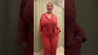 Female Fashion Modeling Outfit Idea Bbw Plus Size Two Piece Set @FemaleFashionT.V