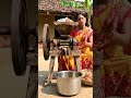 मशीन से तेल निकालती मेहनती महिला 🌻 #shorts #ai