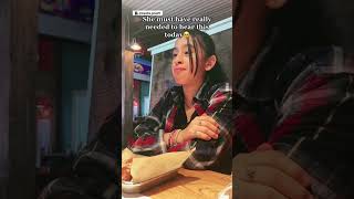 Mom gives daughter sweet complement and her reaction will have you in tears ❤️❤️ Mom gives daughter sweet complement and her reaction will have you in tears ❤️❤️