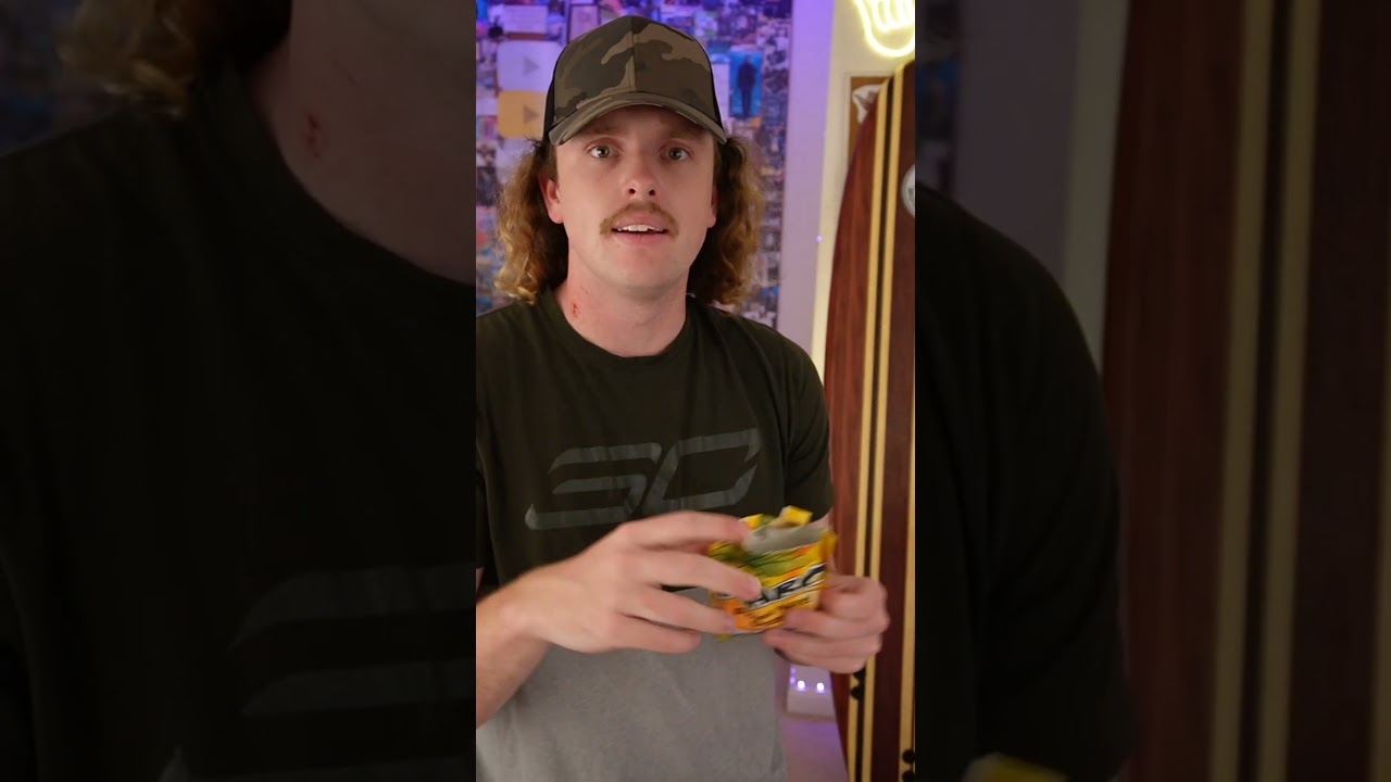 Trying more New Zealand snacks! 😁🇳🇿🤙🏻