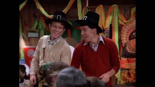 "Sh-Boom" - the band and Al sing at the Thanksgiving Turkey Hop - Happy Days S4E09 (1976)