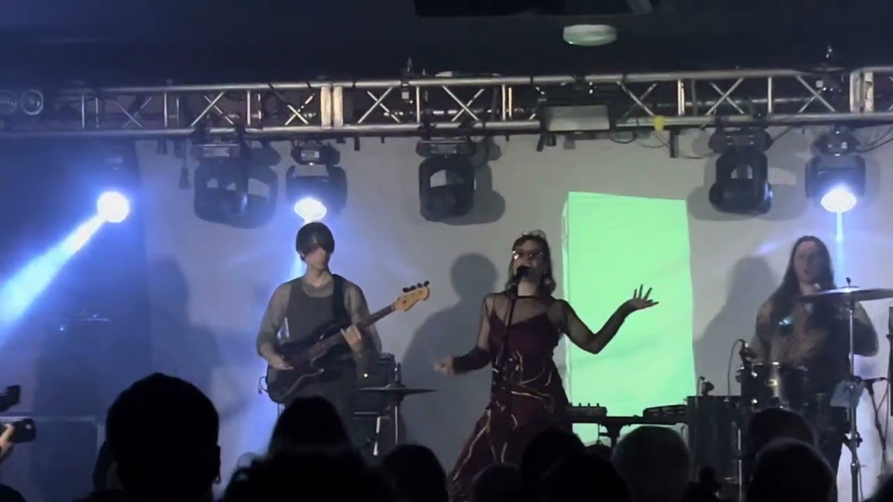 Bodega Doers EartH Hall London 24 10