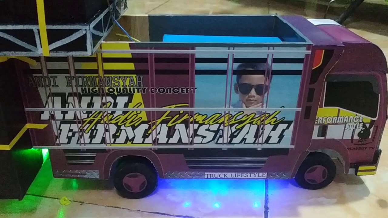 penampakkan truk giga  elegan otw tajinan goo YouTube