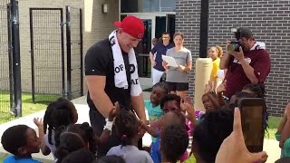 Kids Teach J.j. Watt How To Nae Nae