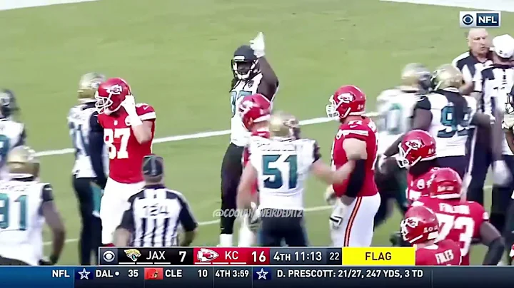 Travis Kelce gets ejected for throwing towel at ref!