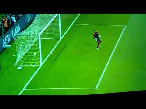 Emmanuel Eboue Amazing Goal (Galatasaray 1-1 Real Madrid) 09/04/2013 (1-4)