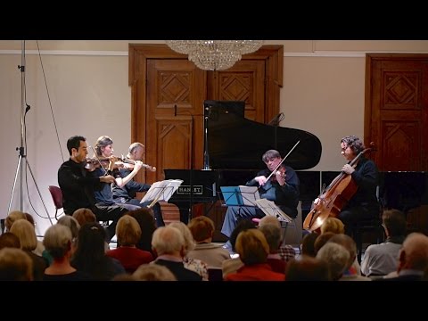 Schumann - Piano quintet in E-flat major op. 44 (complete)