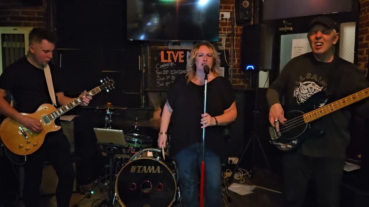 Buffalo Blonde band at the Marlborough Arms pub Norwich - march 2026