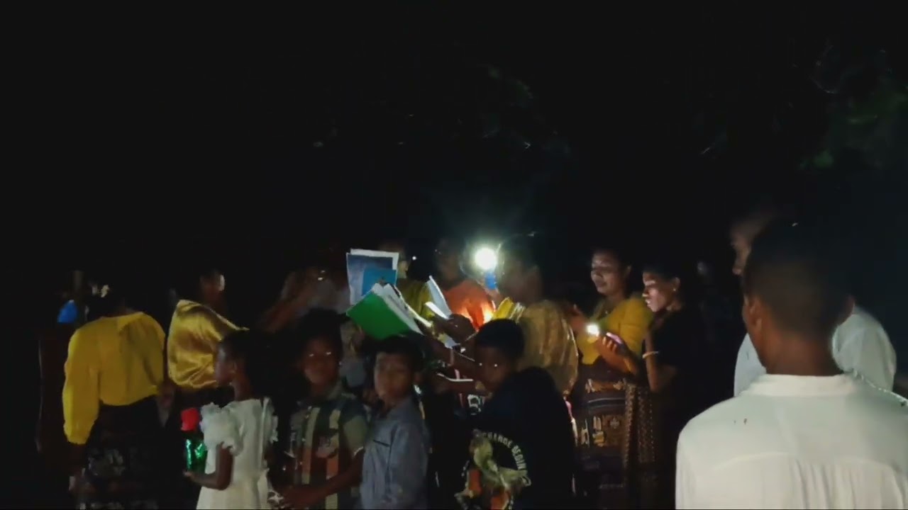 Lagu Penyerahan Patung Bunda Maria dari umat Kloanggelot kepada umat Keut