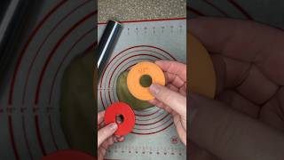 I use a guided rolling pin for my sugar cookie dough #bakingtips #sugarcookies #cookiedough I use a guided rolling pin for my sugar cookie dough #bakingtips #sugarcookies #cookiedough