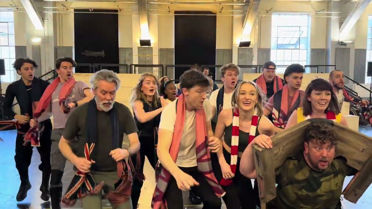 A World Premiere in Manchester, with jousting, what more could we want?!