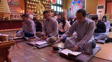 Khai kinh Dược Sư mùng 1 tết Quý Mão 2023