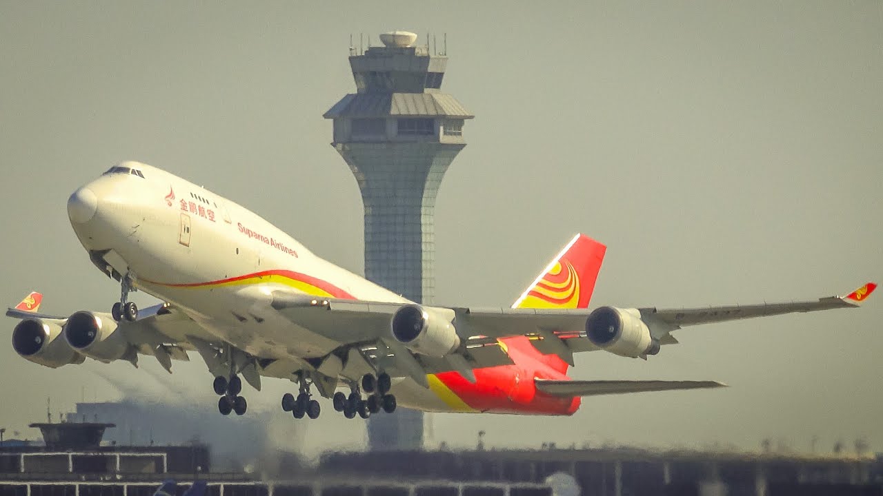 Early Morning Plane Spotting at Chicago O'Hare Int'l Airport