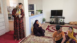 Download Lagu Khadija and the mystery of Mustafa's disappearance in paths full of fear MP3