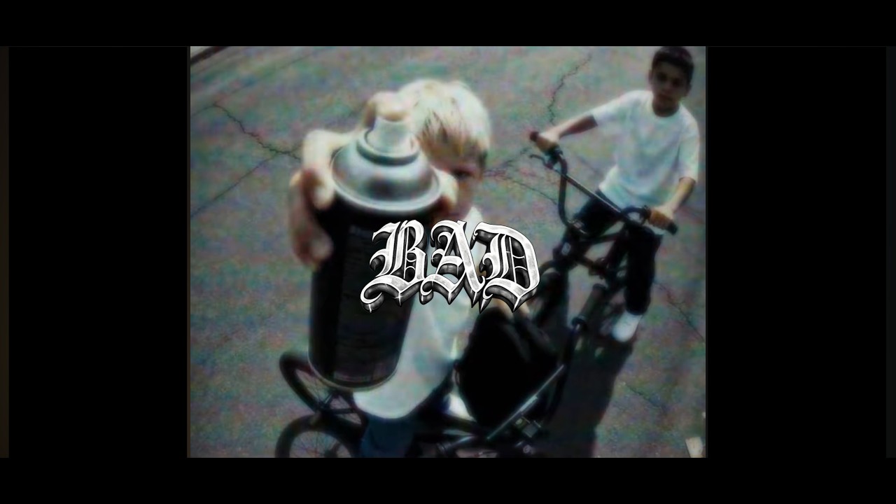 Guarda Bugbee x J.Sirus - BAD (Official Music Video) su YouTube Guarda Bugbee x J.Sirus - BAD (Official Music Video) su YouTube
