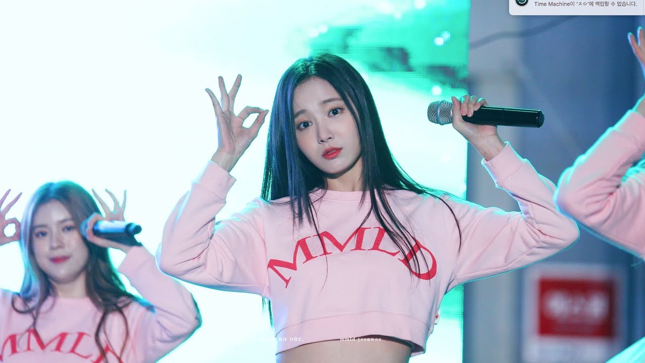 180322 모모랜드(MOMOLAND) - 짠쿵쾅 연우(Yeonwoo) 4k 직캠 @원광대학교 신입생환영회 축하공연