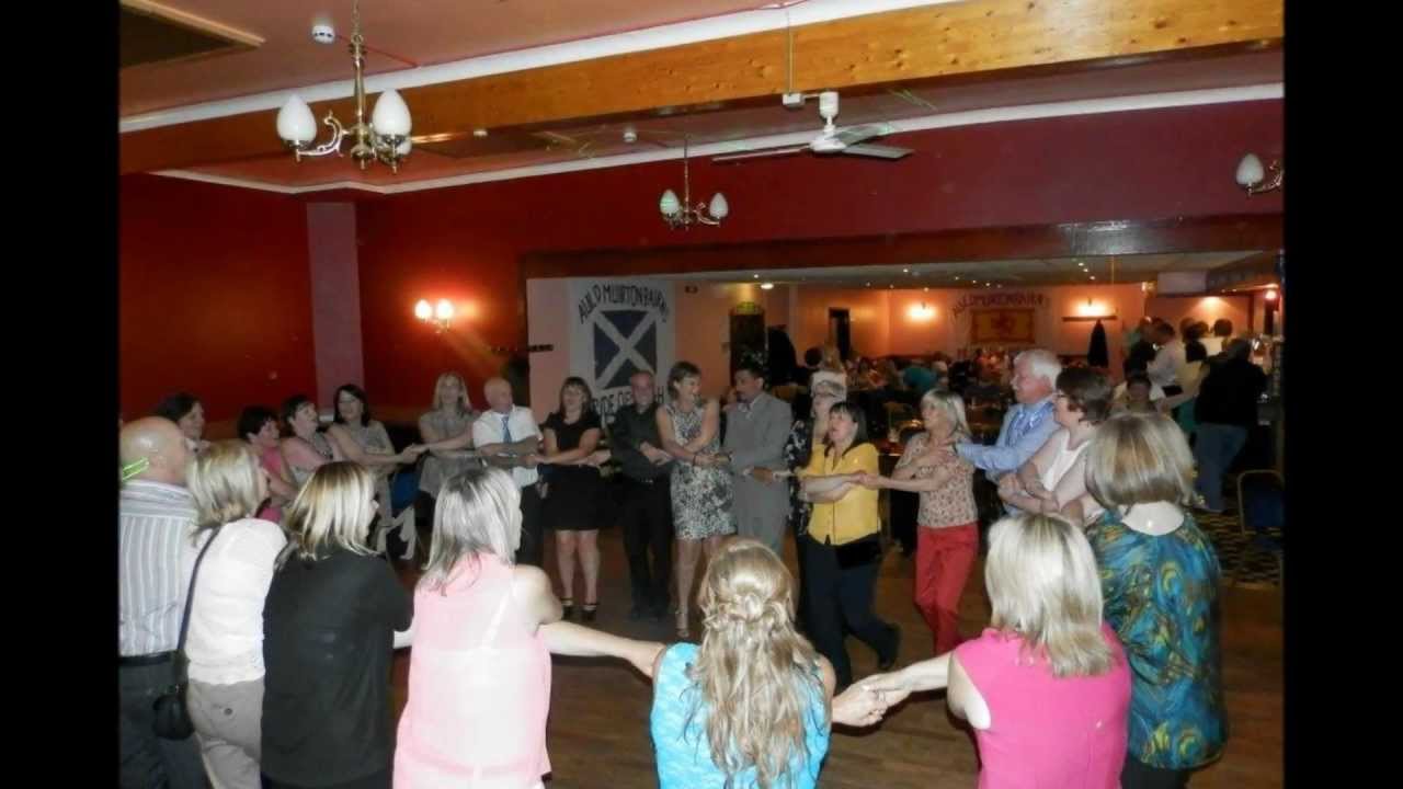 Happy New Year from the Auld Muirton Bairns.wmv