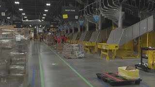 Amazon opens new high-tech facility in Kansas City area screenshot 5