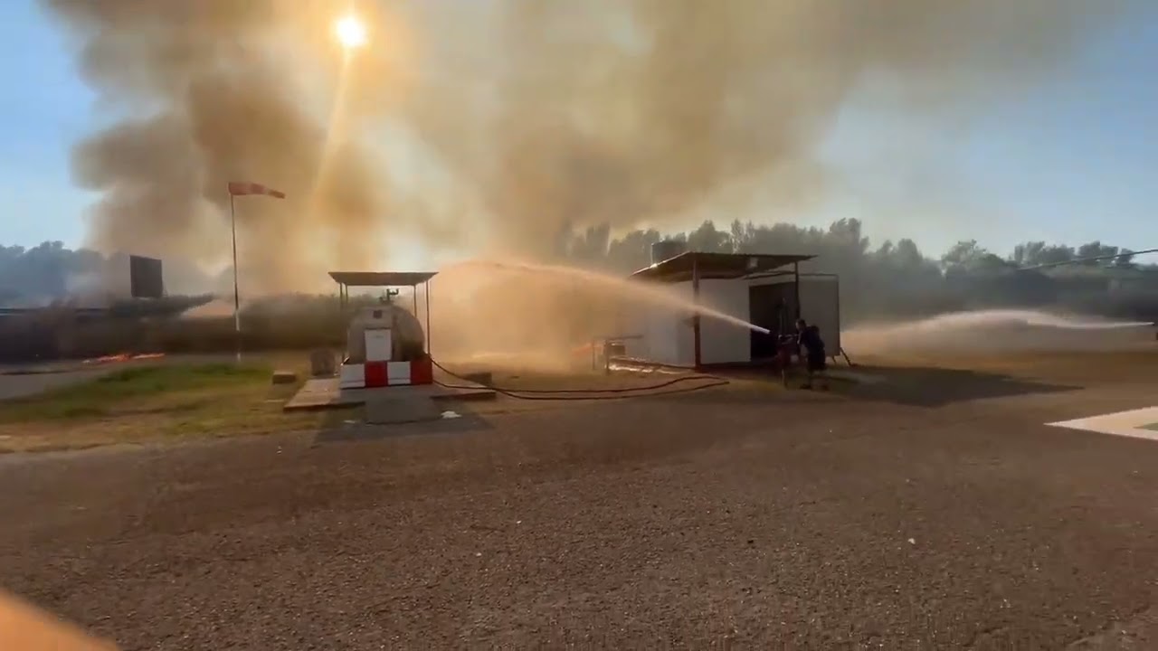 Le fiamme minacciano la base elisoccorso di Zumpano: portato in salvo a Lamezia