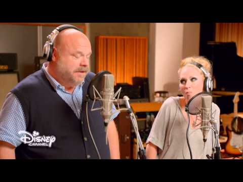 Frozen -- Do you want to build a snowman? (Artisti vari) - Music Video
