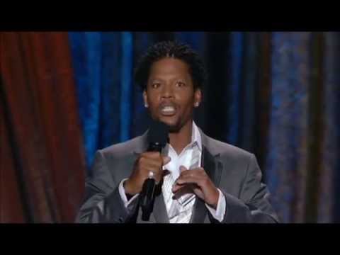 تصویری: D. L. Hughley دارایی خالص: ویکی، متاهل، خانواده، عروسی، حقوق، خواهر و برادر