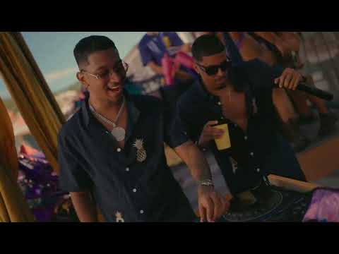 DJ TKRYS - ST BARTH CARNIVAL WITH PINEAPPLE GIRLS