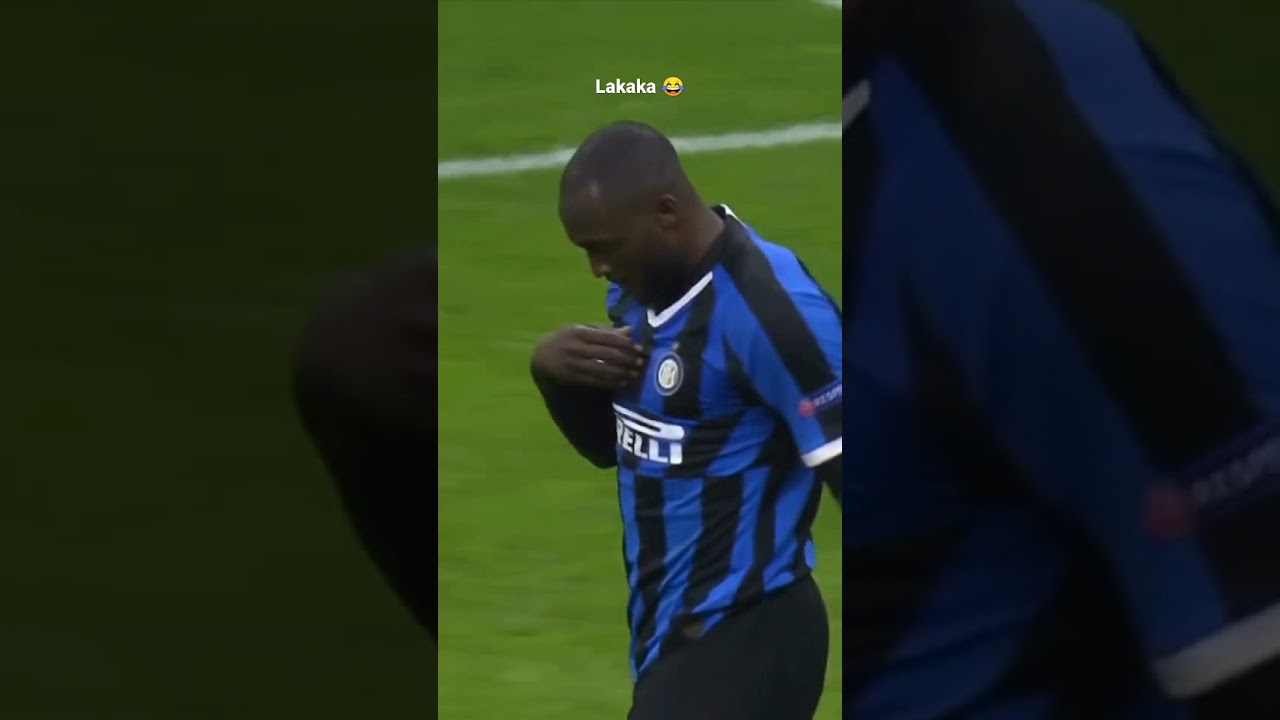 Romelu Lukaku lucky goal 