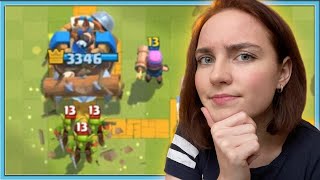 🍄 LEARNING A GIRL TO PLAY IN CLASH ROYALE