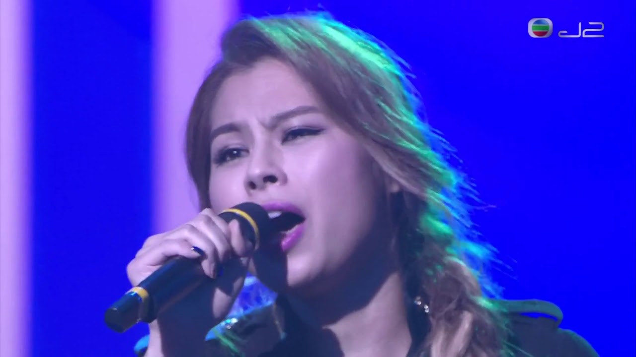 Regardez 131116 李幸倪 Gin - Falling ○ J2 Music Café sur YouTube Regardez 131116 李幸倪 Gin - Falling ○ J2 Music Café sur YouTube