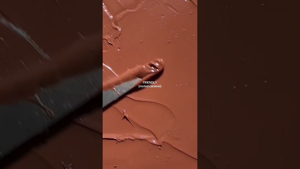 Daytime balm. Overnight mask. One petite package. 