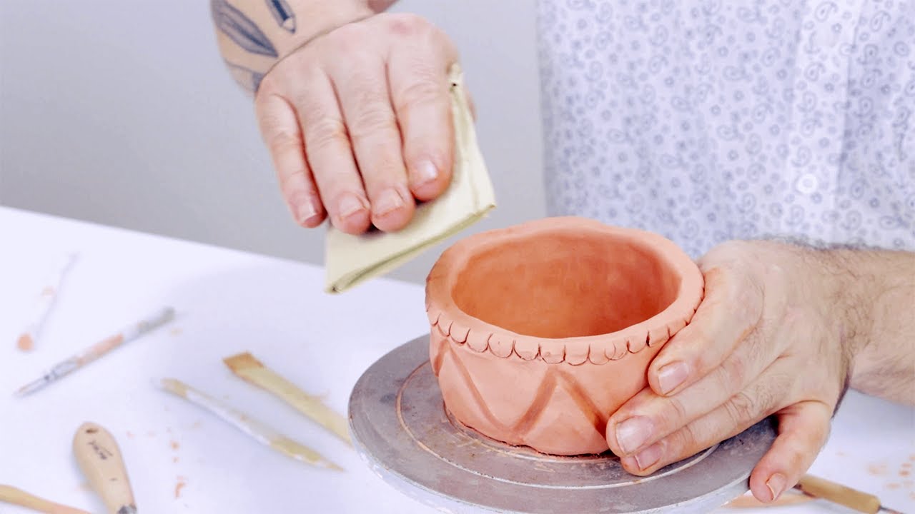 Create a paint palette with air drying clay 