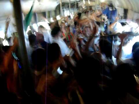 Fiesta en el Tren