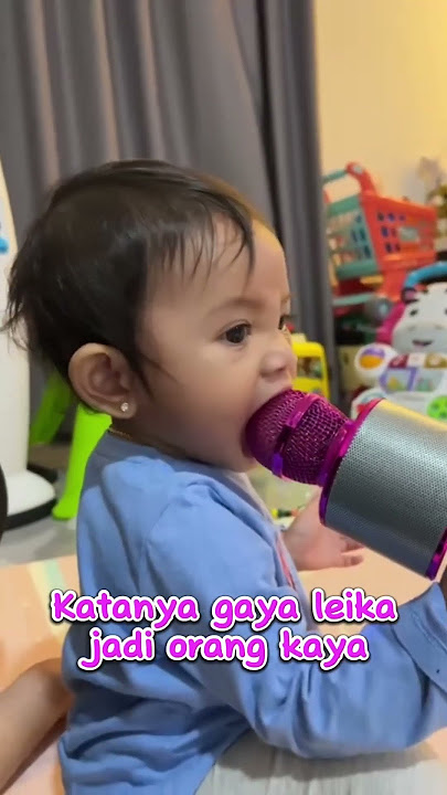 LEXIE NYANYI PAKAI MIC, LEIKA JADI ORANG KAYA ANEH😂 #leika #viral #shorts