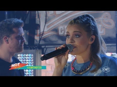 Lauren Alaina - Doin' Fine (from CMT Hot 20 Countdown)