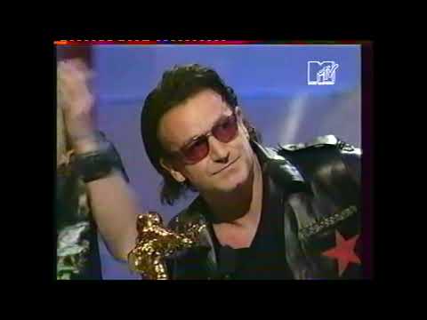 U2 MTV 2001 Vanguard Award (Elevation + Stuck in a moment)