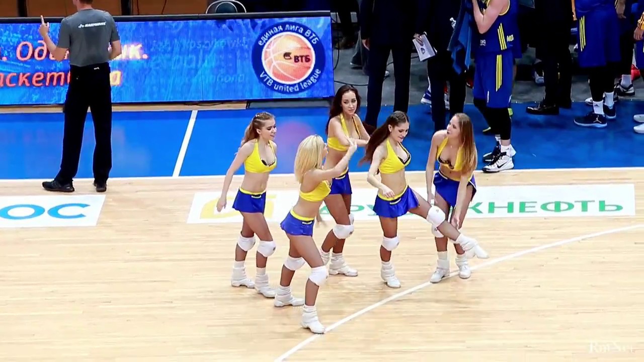 Группа поддержки 7 на БК Химки - БК Зенит (02.06.17) / Khimki dance ...