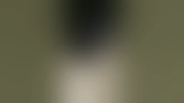شوف شلون يصور اخته بلا ملابس حتى يحصل على مشاهدة كارثه شاهدو 