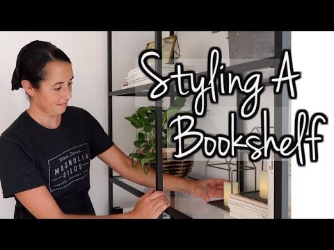 how-to-style-a-bookshelf-|-simple-interior-design-tips-|-lynette-yoder