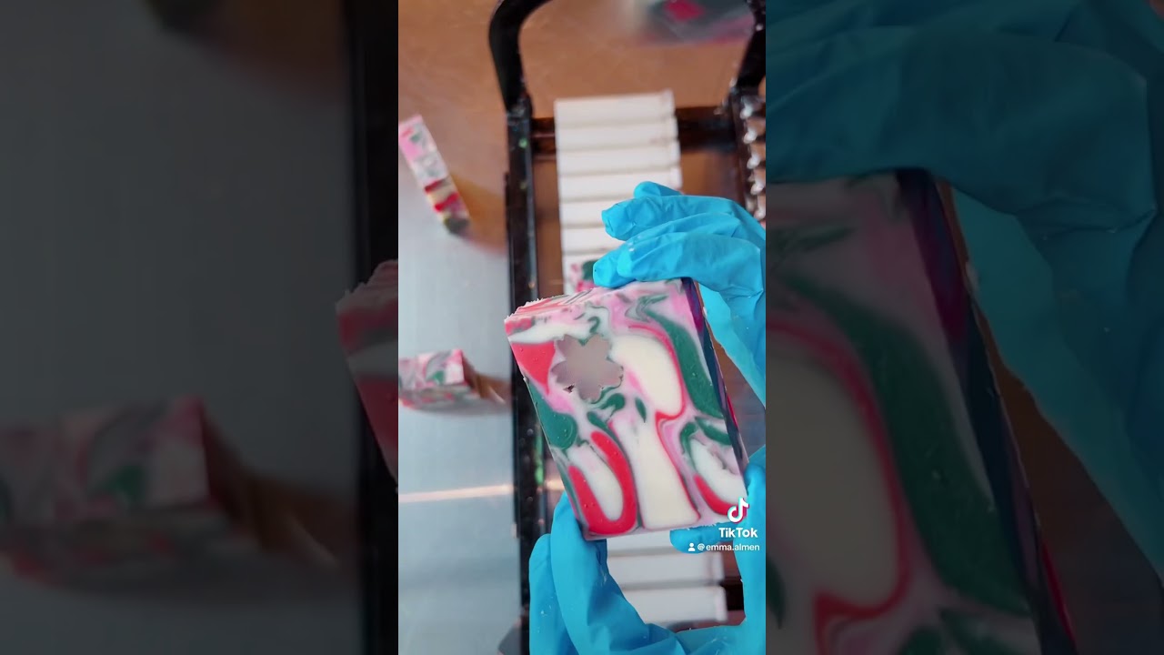 Cutting POINSETTIA Soap! 