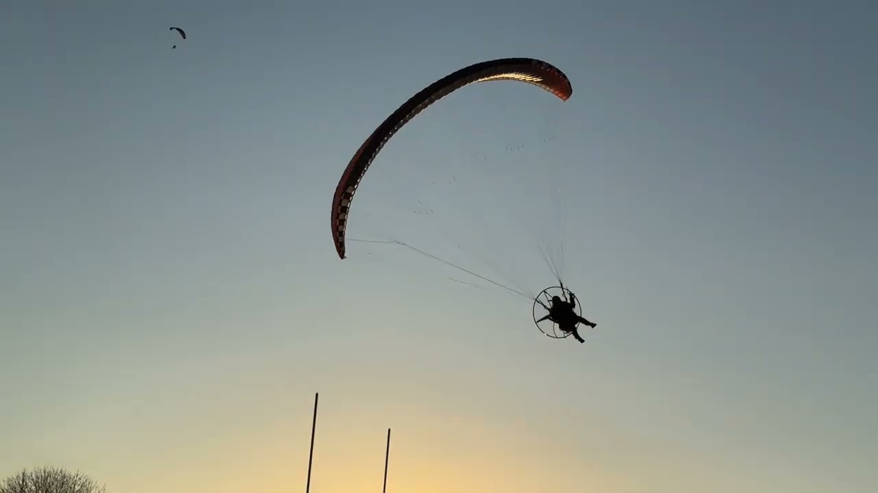Dù lượn, JJ Biello Park, Woodstock, Georgia 13 February 2026